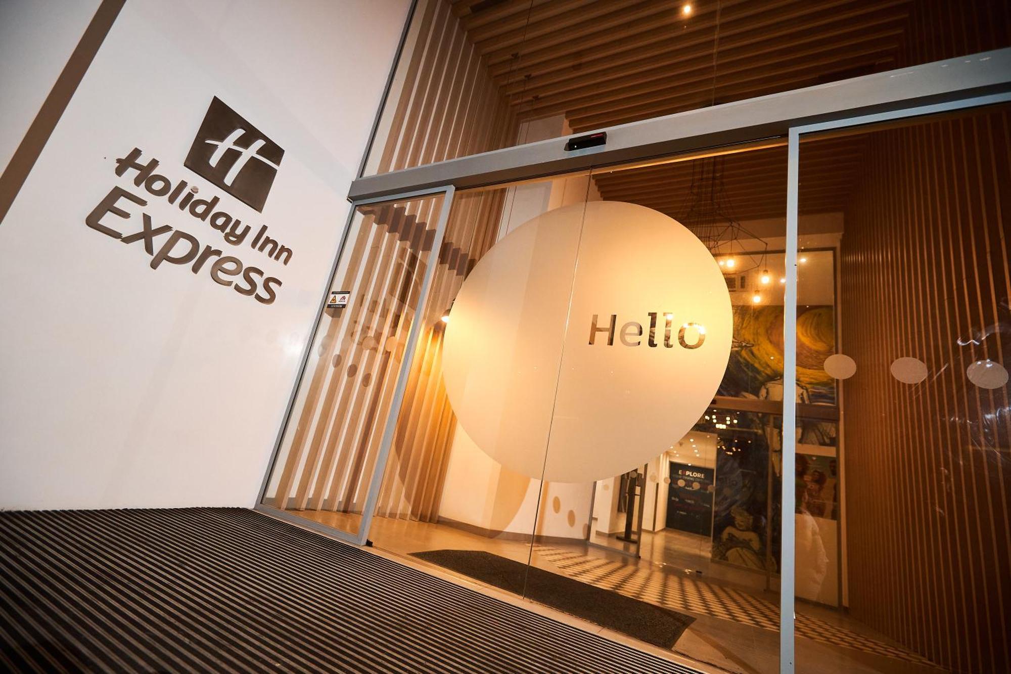 Holiday Inn Express - Malta By Ihg San Julián Exterior foto